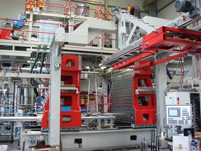 Rikutec 2 IBCs und Fässer